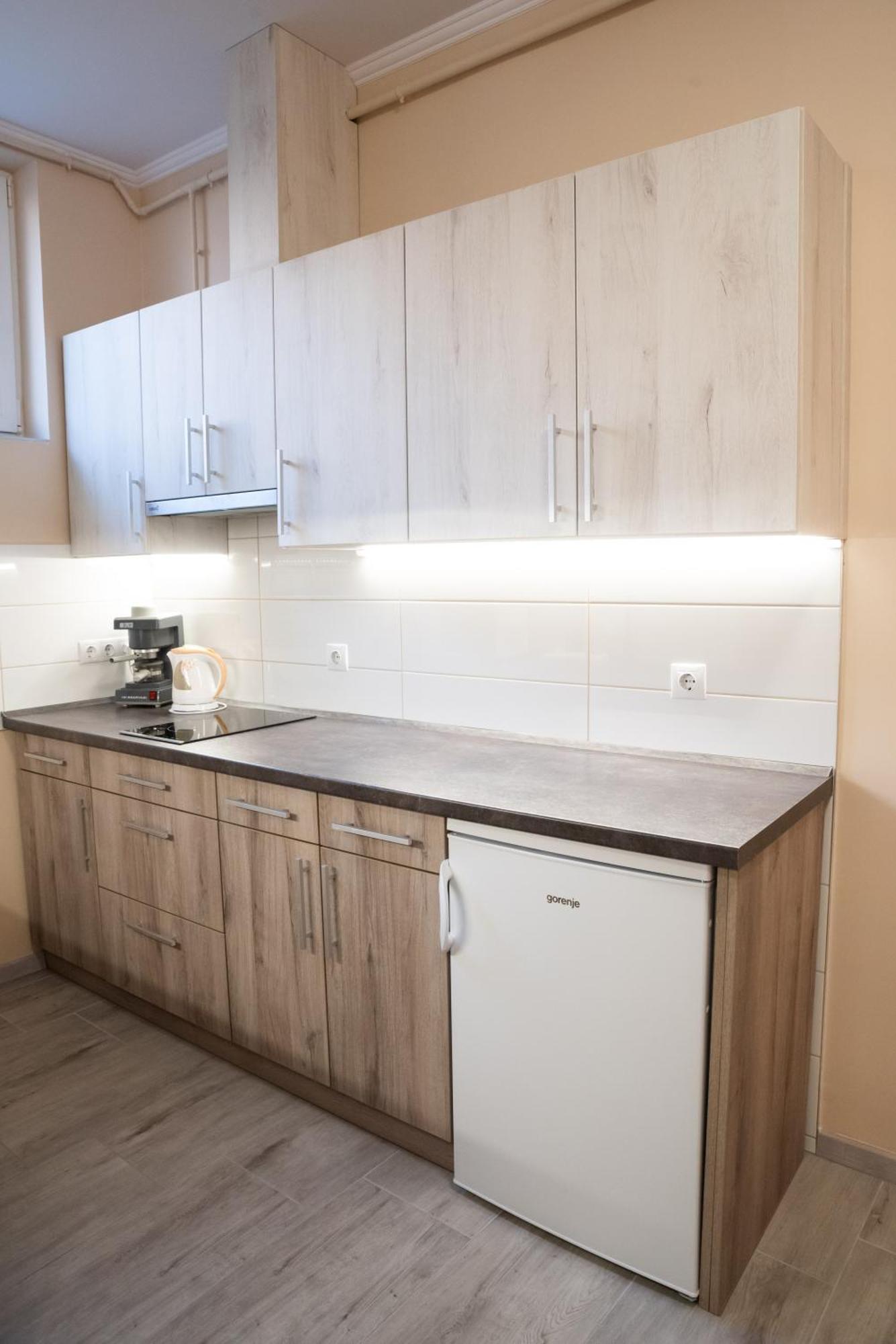 Gesztenye Apartman Makó Buitenkant foto