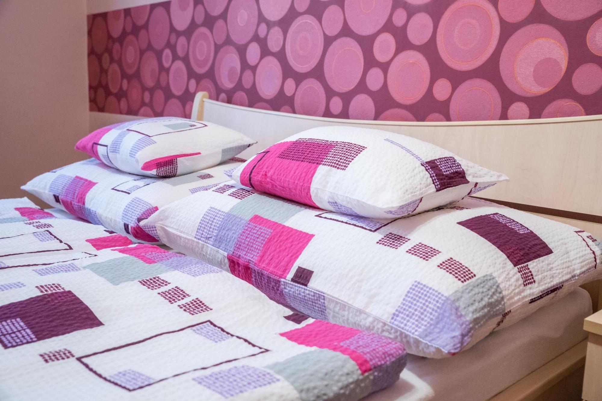 Gesztenye Apartman Makó Buitenkant foto